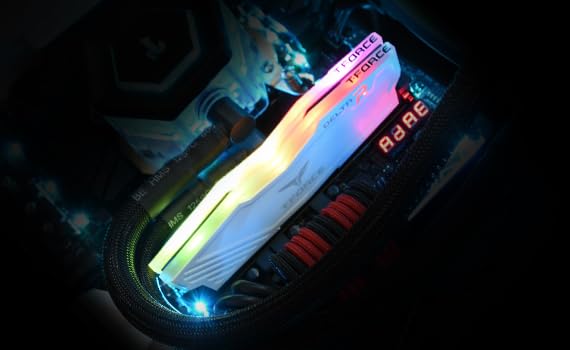 TeamGroup T-Force Delta RGB 16GB 3600MHz  DDR4