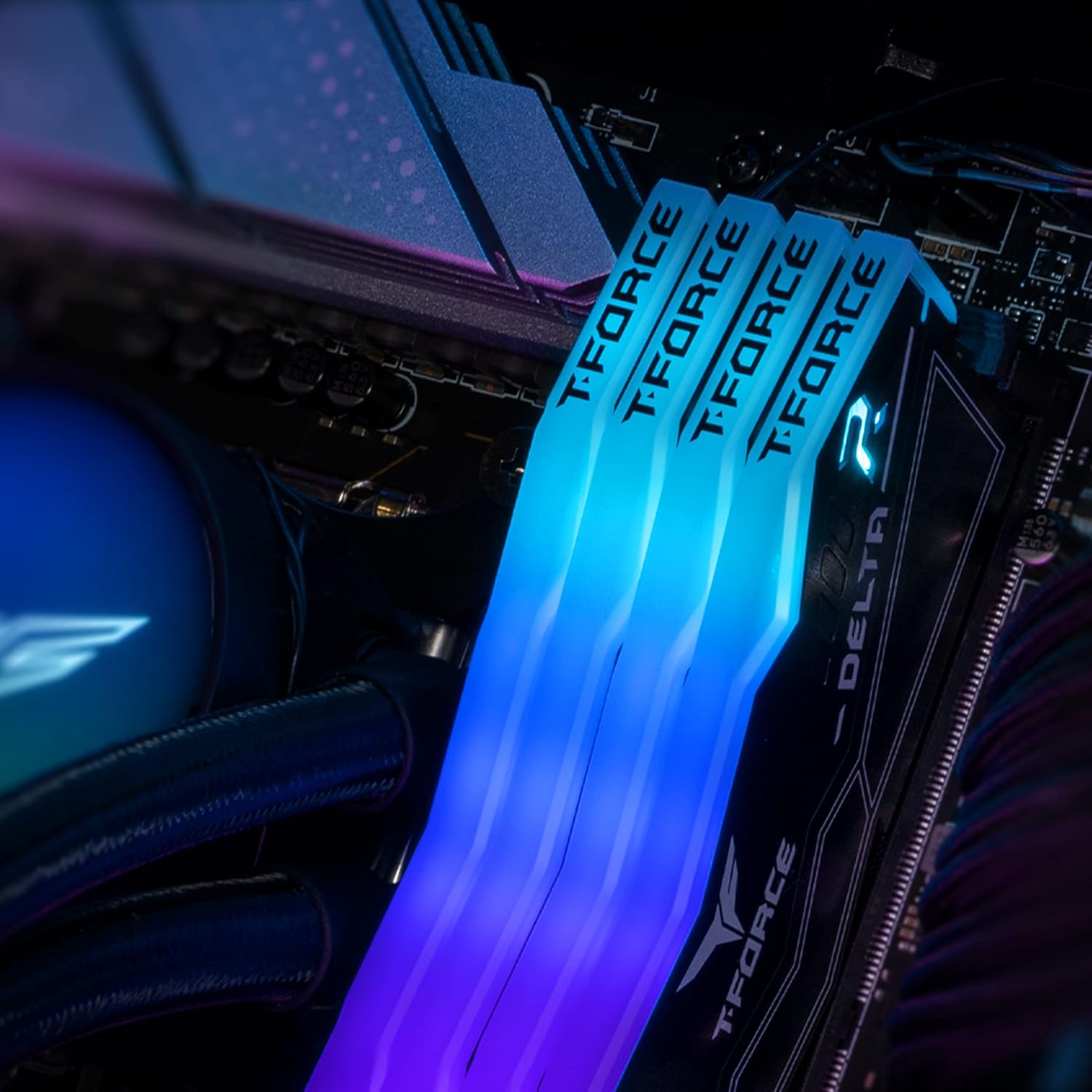TEAMGROUP T-Force Delta RGB DDR5 Ram 32GB (2x16GB) 7200MHz