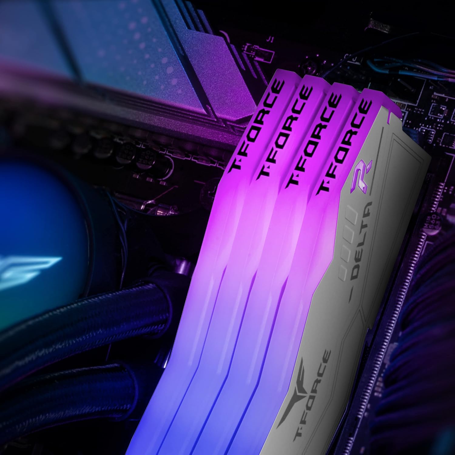 TeamGroup T-Force Delta RGB 2x16GB 6400MHz DDR5 WHITE