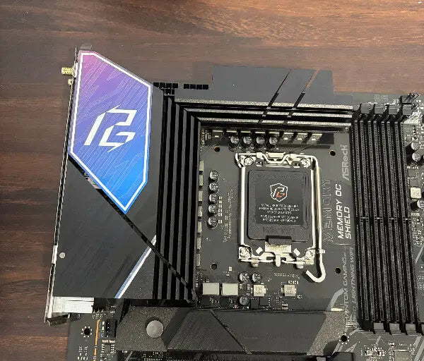 ASROCK PHANTOM GAMING B860 Lightning WiFi